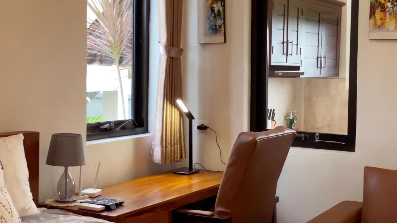 Medewi Manor Aparthotel Airsatang Екстериор снимка