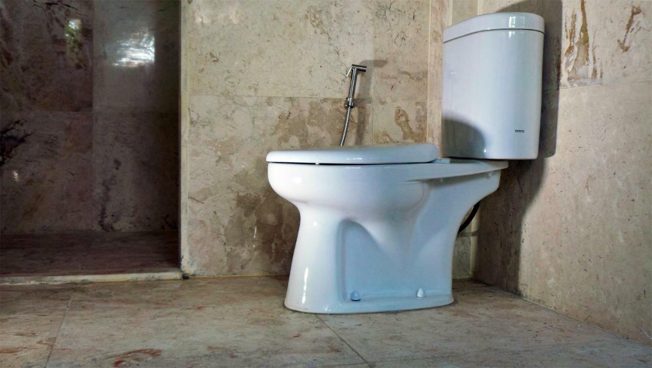 Medewi Manor Aparthotel Airsatang Екстериор снимка