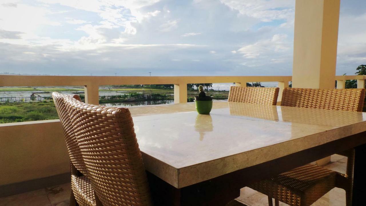 Medewi Manor Aparthotel Airsatang Екстериор снимка